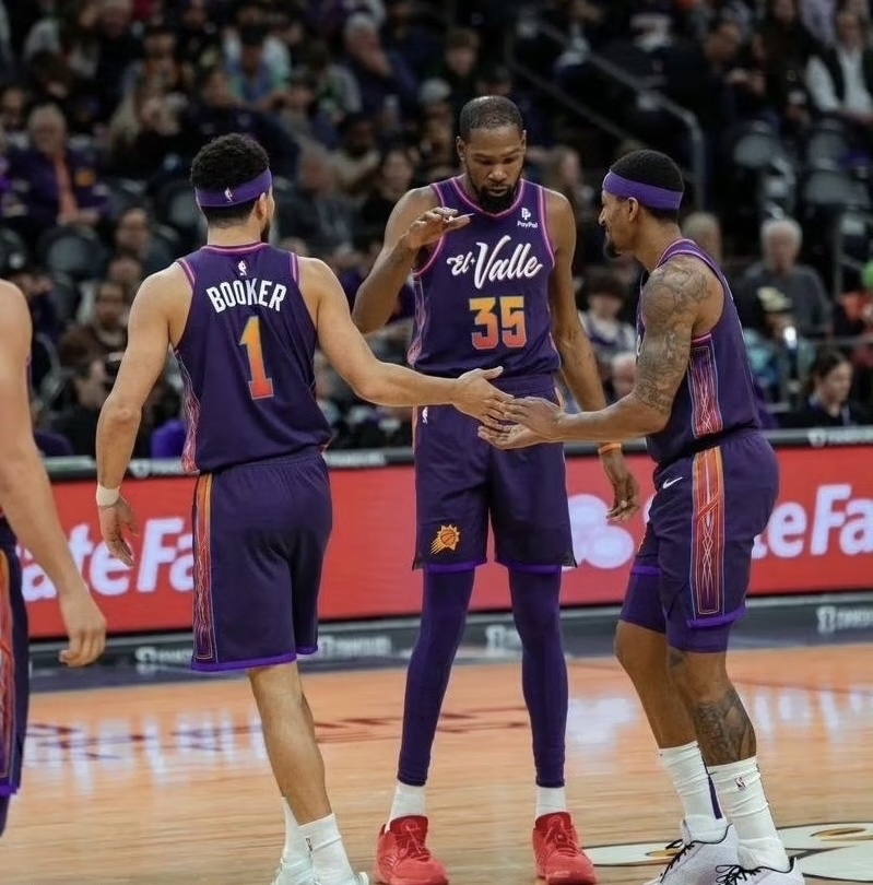 魔术队近期战绩下滑，球员状态低迷