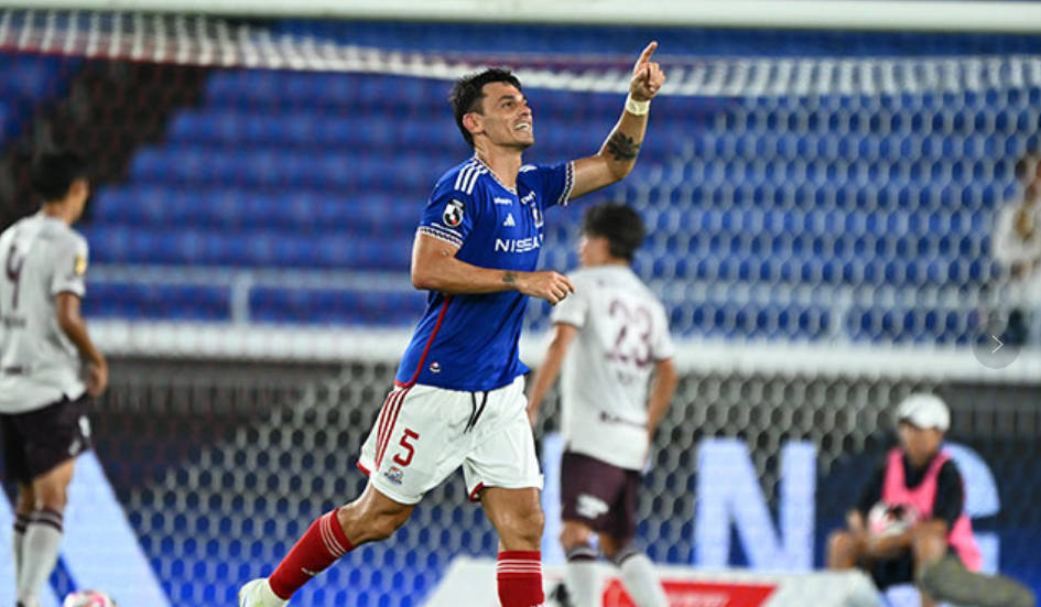 包含横滨水手逆袭成功，胜利的喜悦令人难忘的词条